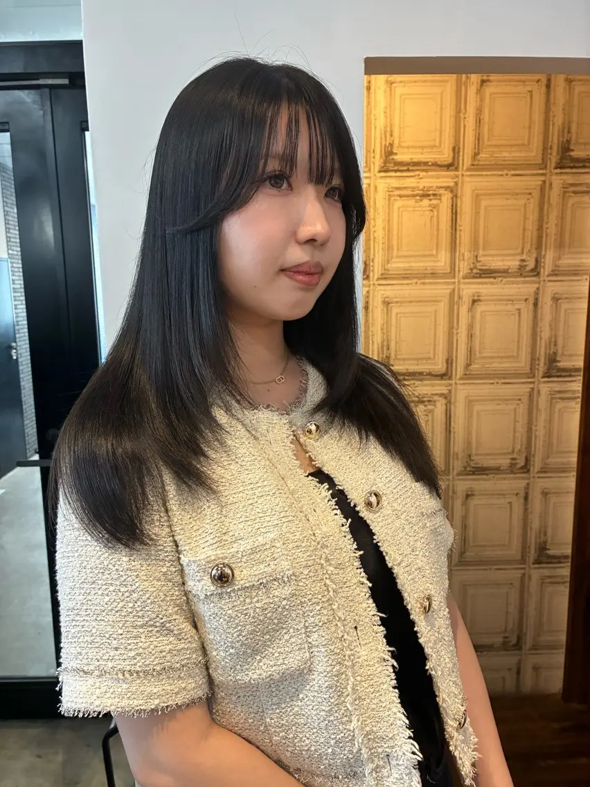 セミロング カット ヘアカラー トリートメント naco透明感カラー レイヤーカット🩰のヘアスタイル