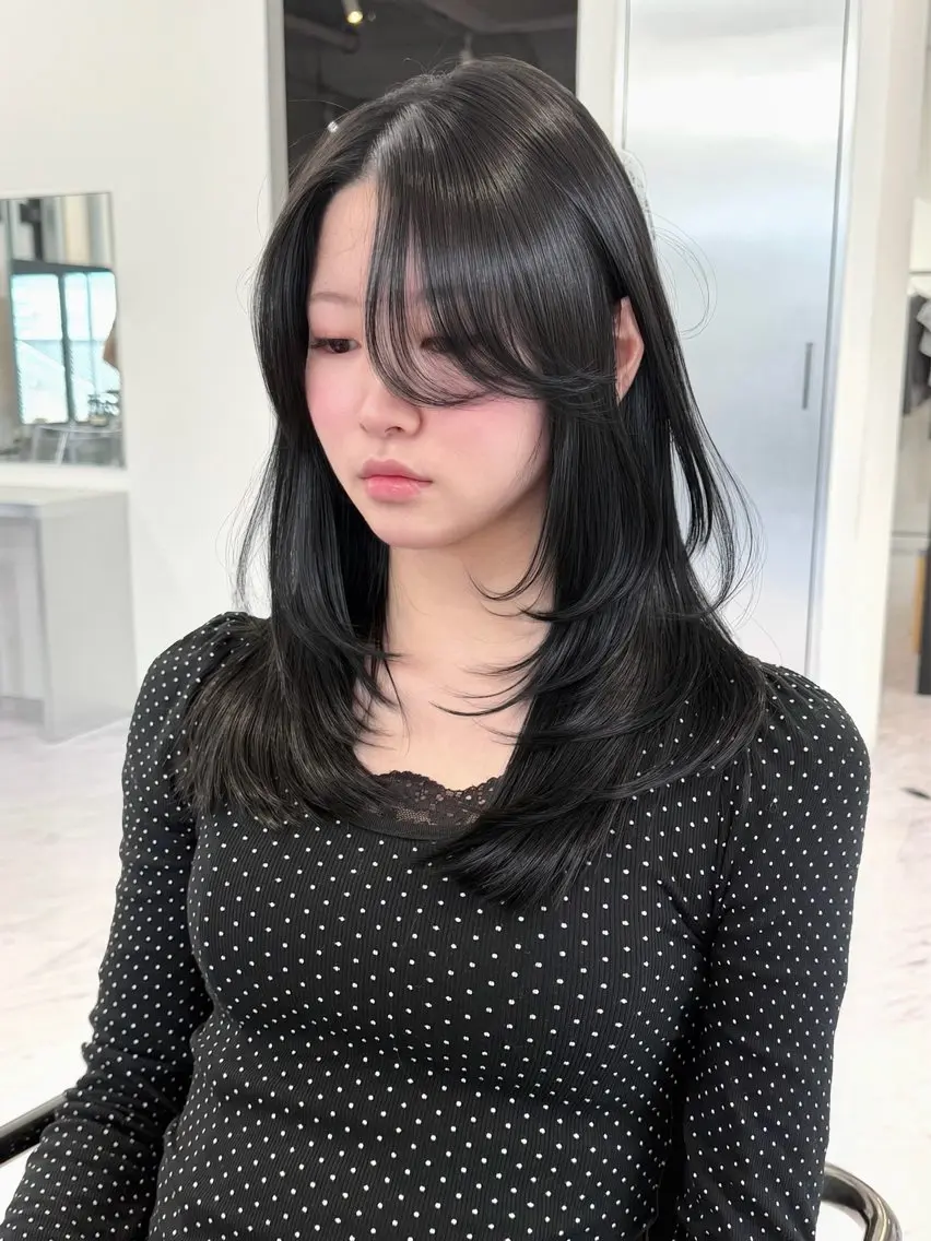 セミロング カラー カット ヘアカラー トリートメント ヘアセット Rita/髪質改善/ ブリーチなしWカラーのヘアスタイル