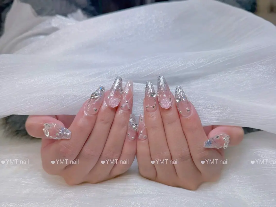 ネイル 長さ出し フットネイル ジェルネイル 韓国ネイル マグネットネイル ハンドネイル YMT NailStudioのネイルデザイン