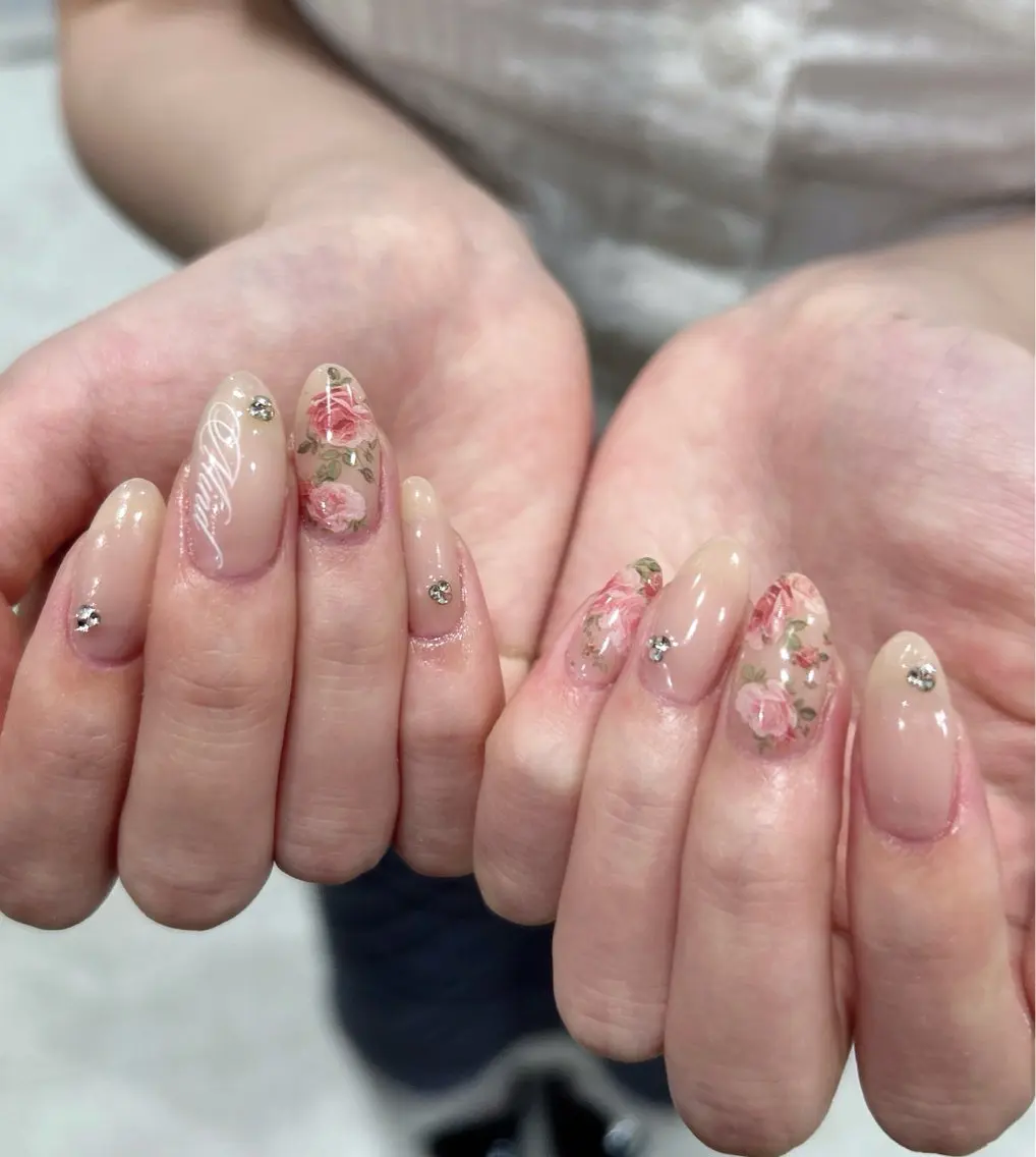 ネイル ハンドネイル Shion .のネイルデザイン