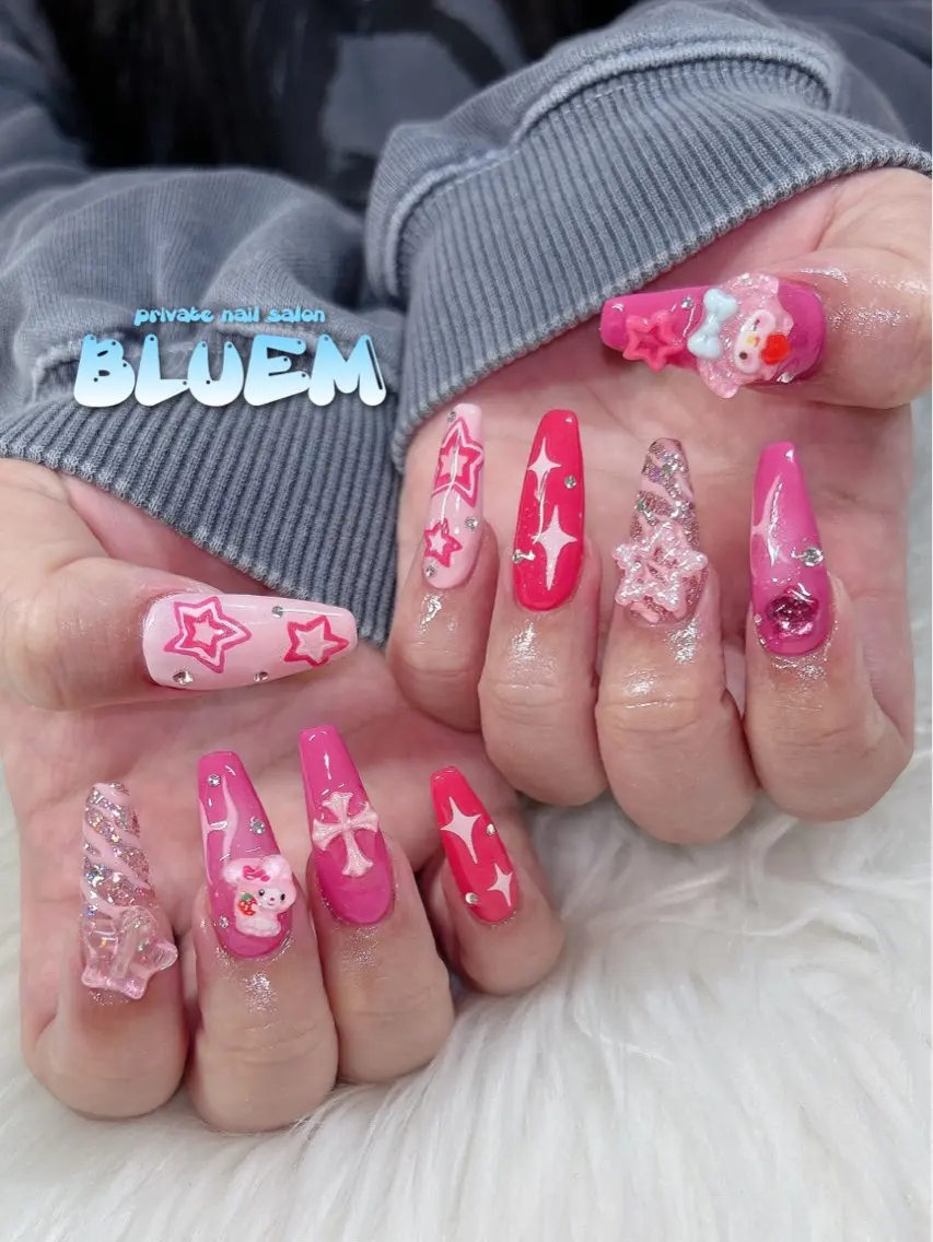 ネイル ハンドネイル BLUEM なな🐶のネイルデザイン