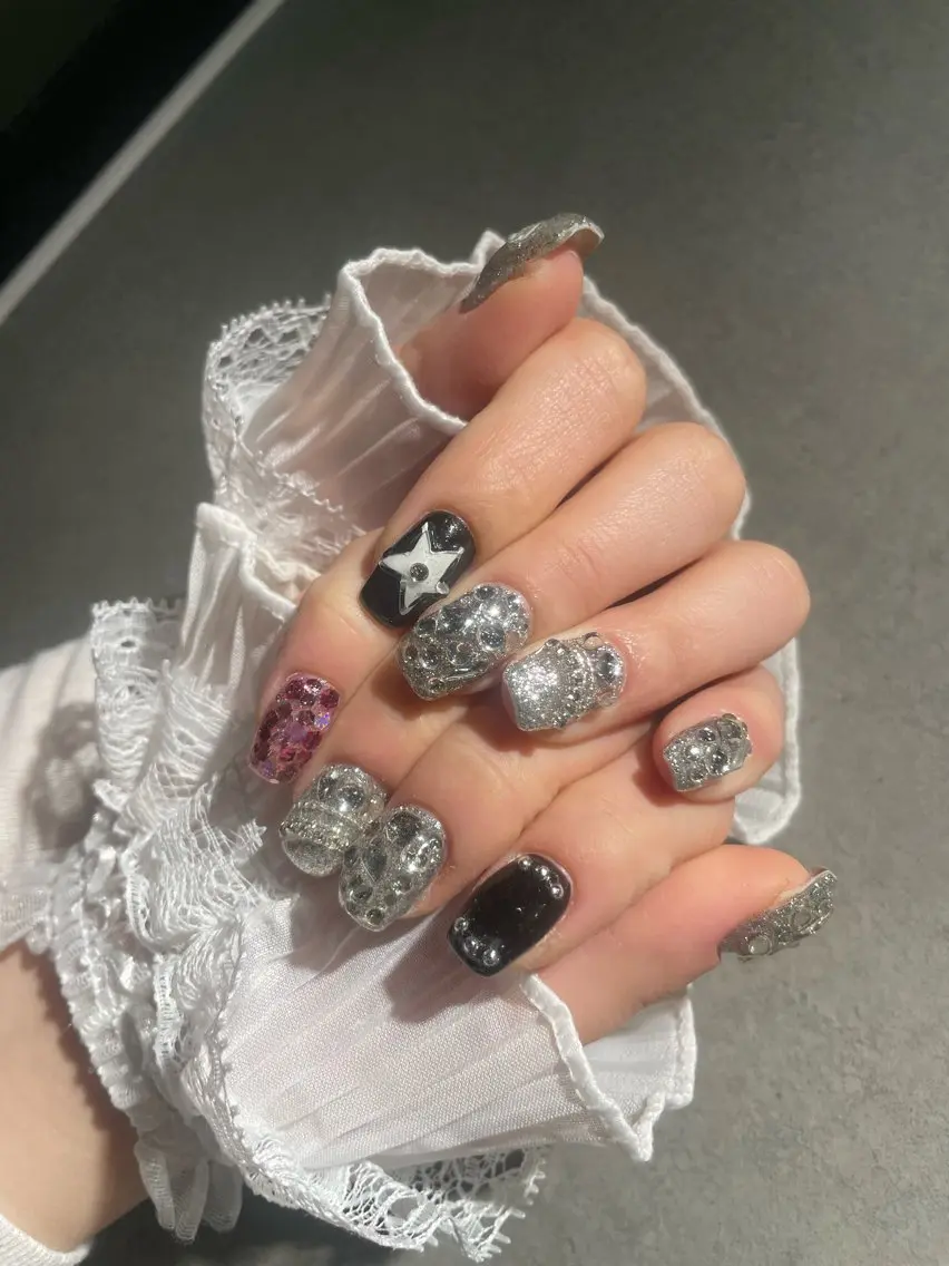ネイル ハンドネイル I-nail Moeのネイルデザイン