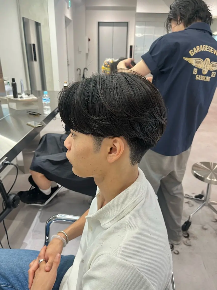 ショート パーマ メンズ ⚡メンズパーマフ ェードカットTomyのヘアスタイル