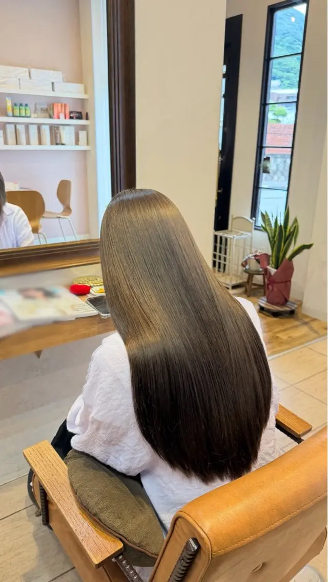 ロング カラー 山形 由貴のヘアスタイル