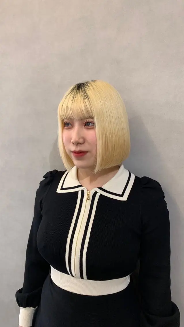 ボブカット+艶カラー+トリートメントの写真
