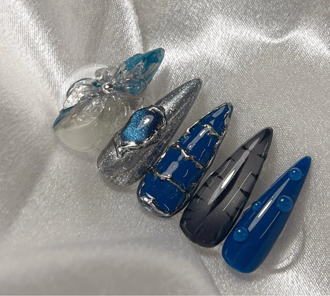 ネイル アートネイル ミラーネイル ハンドネイル bijou nails　蓮のネイルデザイン