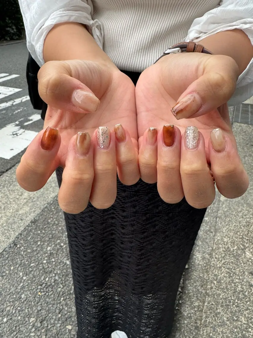 ネイル LAVISH 大和店 emi・:*+のネイルデザイン