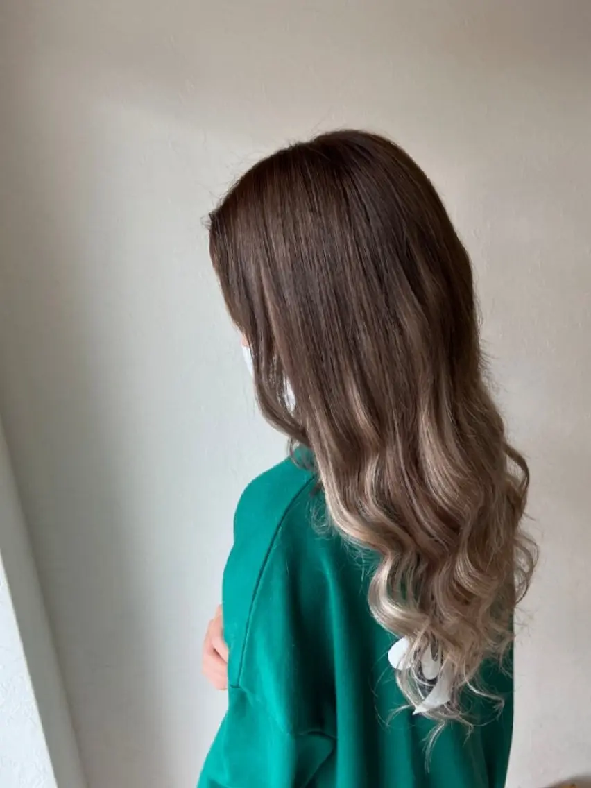 ロング プルエクステ エクステ 髪質改善 カット エクステ 小森 鈴佳のヘアスタイル