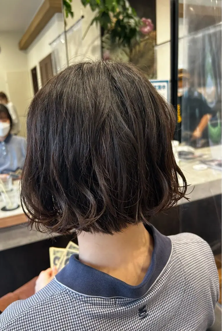 ショート カット 吉川 茉由子のヘアスタイル