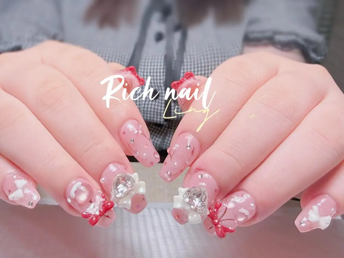 ネイル ハンドネイル ハンドケア Rich Nail 🤲🏻梨央のネイルデザイン