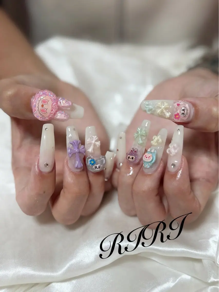 ネイル ジェルネイル ロングネイル スカルプネイル シンプルネイル ハンドネイル riri オーナーのネイルデザイン