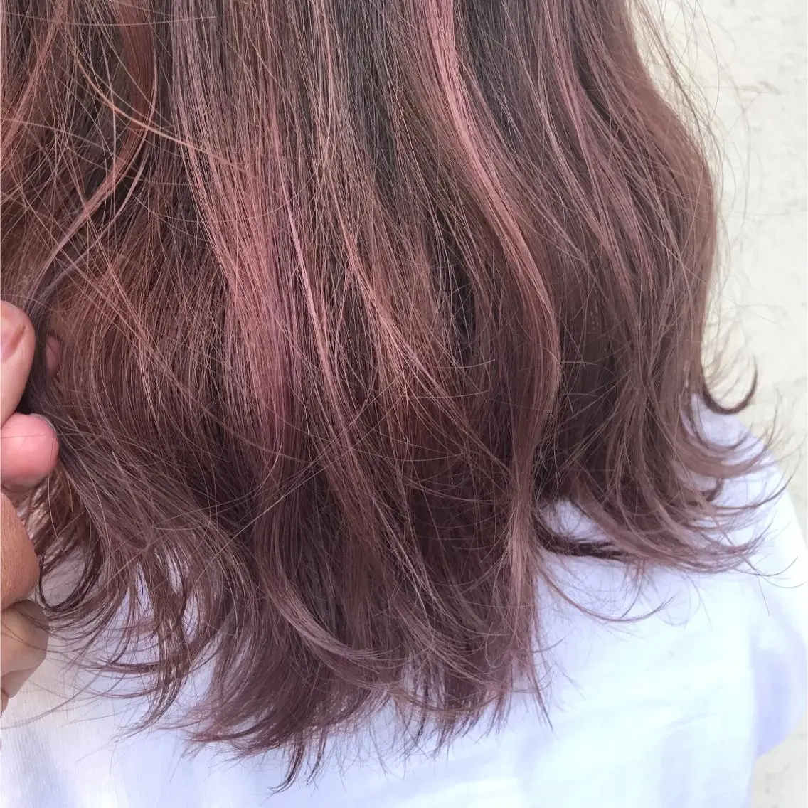 ミディアム カラー バレイヤージュ ピンクカラー レイヤーカット 艶髪育成サロン 京橋　shinのヘアスタイル
