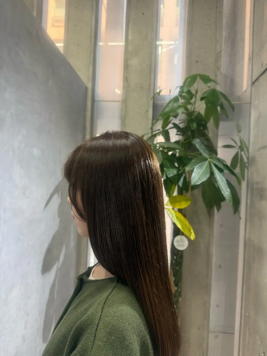 ロング カラー ベージュカラー fee 小倉店 EMIのヘアスタイル