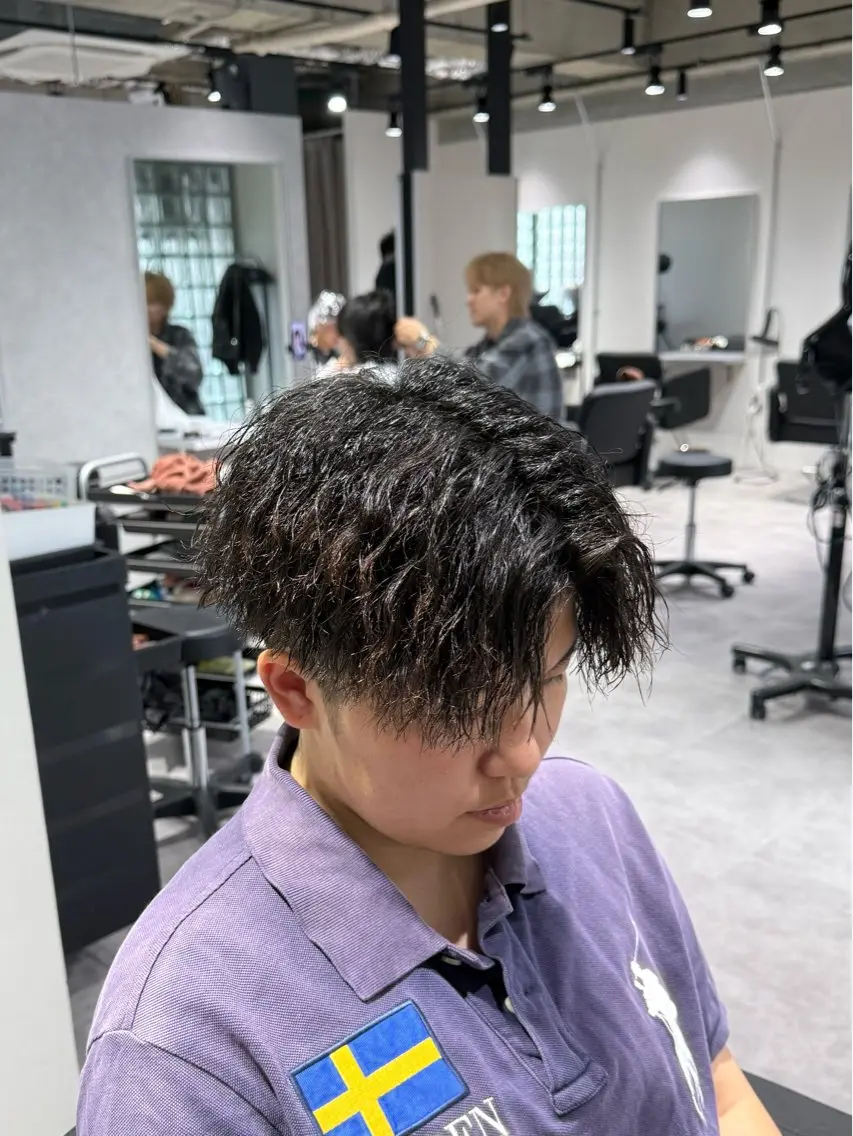ミディアム パーマ メンズ カット パーマ トリートメント パーマ特化美容師🔥 フジモト ライのヘアスタイル