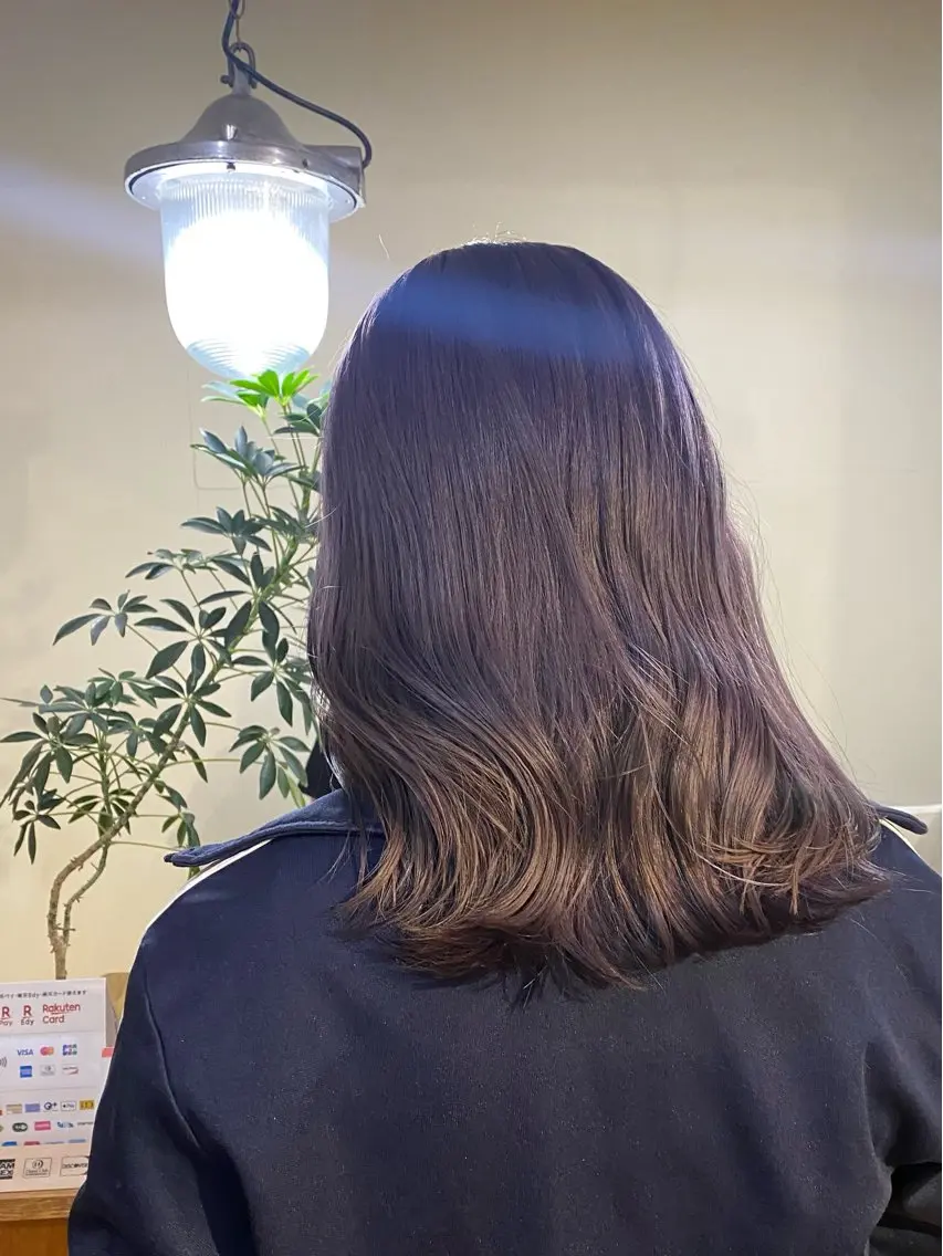 セミロング カラー パープルカラー 齋藤 リクのヘアスタイル