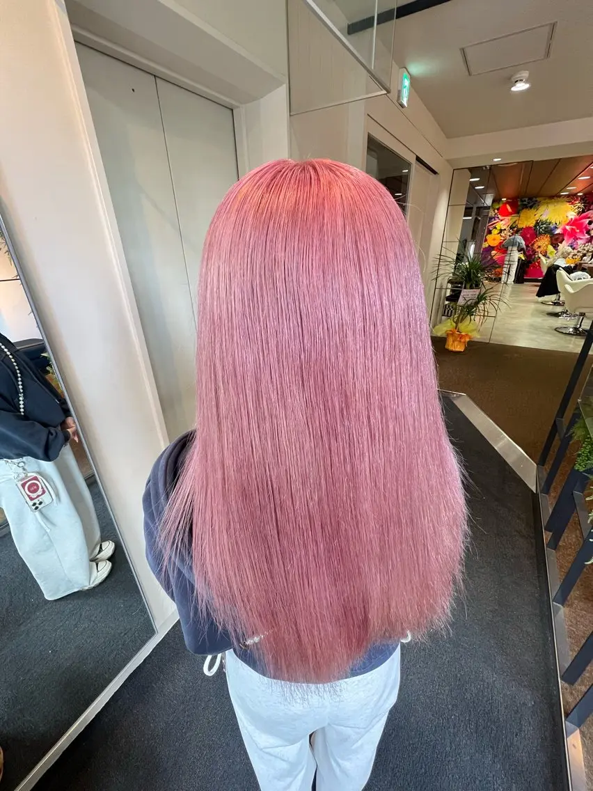 セミロング ヘアカラー 高田 羊真のヘアスタイル