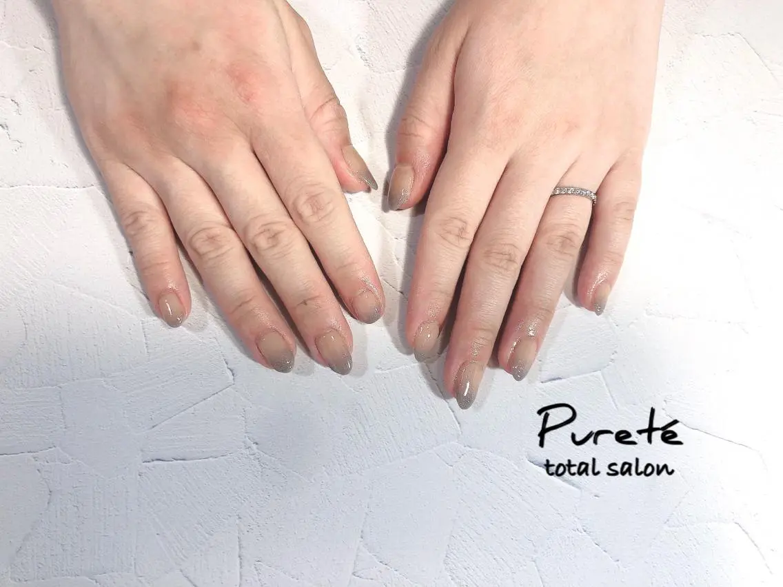 カラー ネイル キラキラネイル ラメ(グリッター) nailsalon Puretéのネイルデザイン
