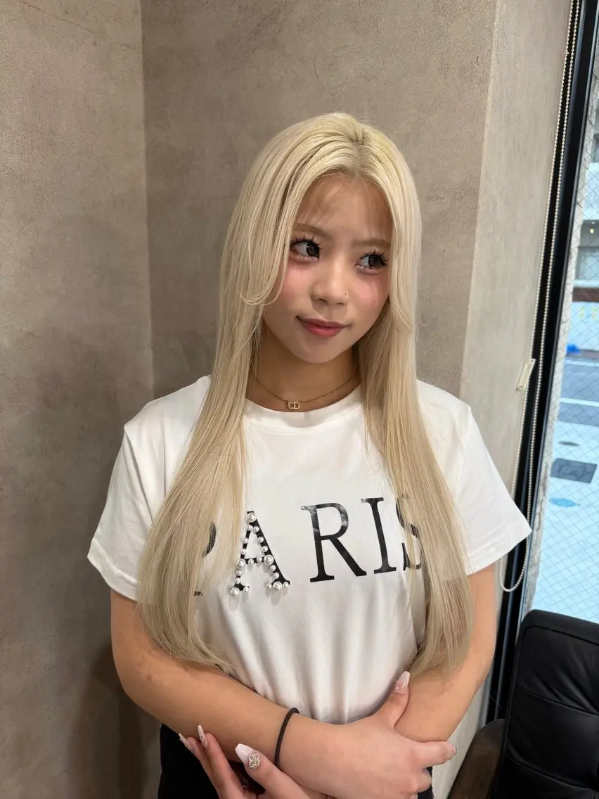 カラー 抜きっぱなしブロンド ブロンド ヘアカラー トリートメント RIENS aura / ayu ♡のヘアスタイル