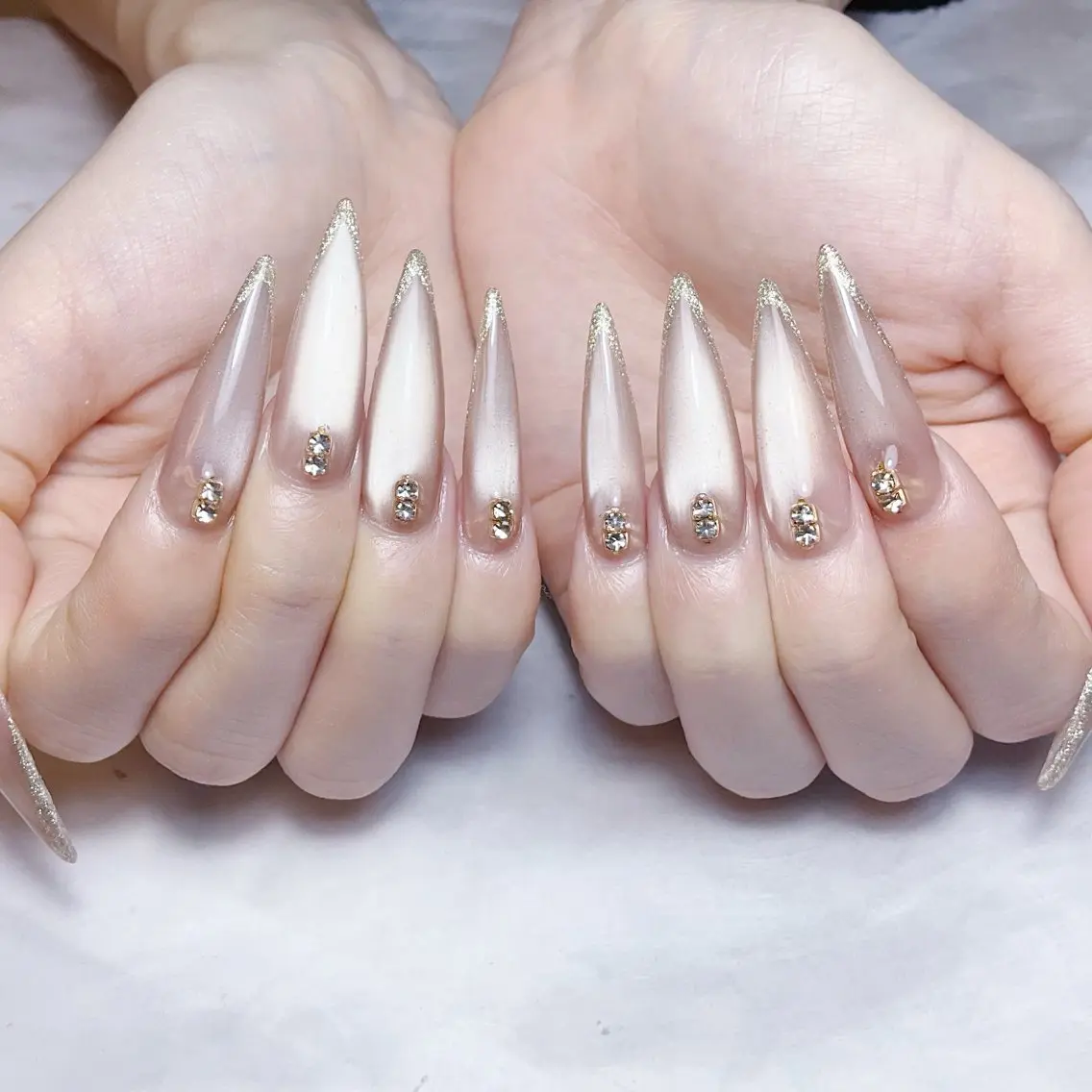 ネイル ハンドネイル 🍭Yun nail hyejin🌸のネイルデザイン