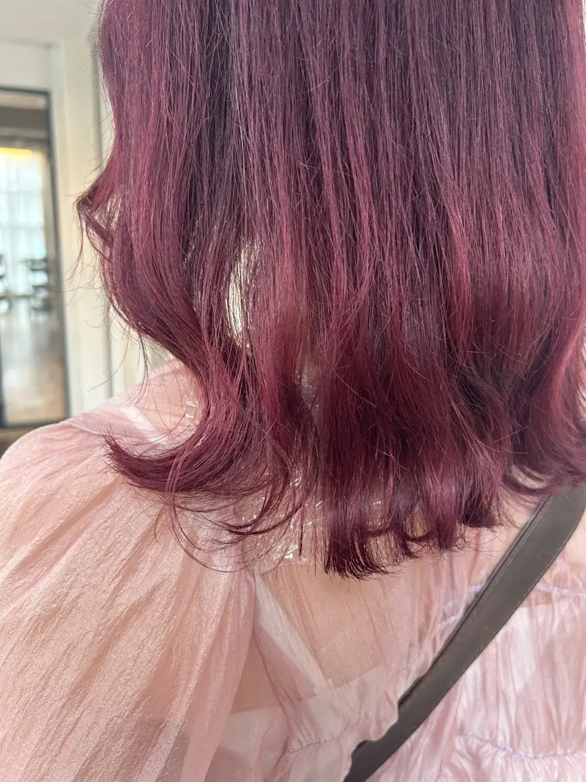 イルミナカラー＋トリートメント‎ 🤍🖤の写真
