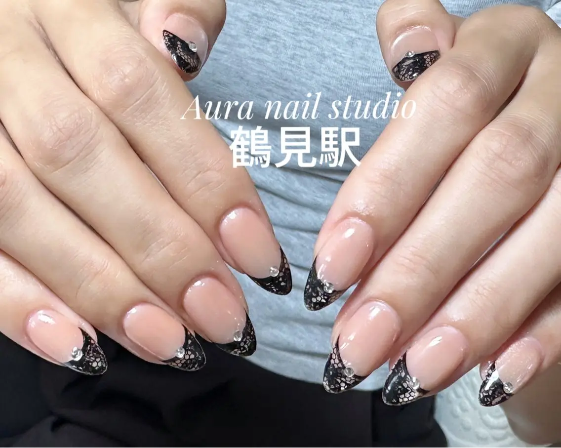 ネイル ハンドネイル Aura nail 🍐💫のネイルデザイン