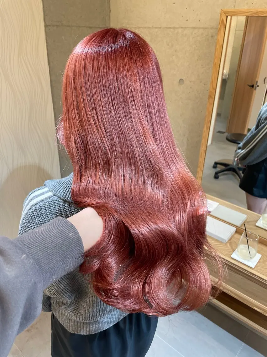 ロング カラー ブリーチ オレンジ レッドカラー カット ヘアカラー トリートメント 羽田翔大/ブリーチ/ レイヤー/店長のヘアスタイル