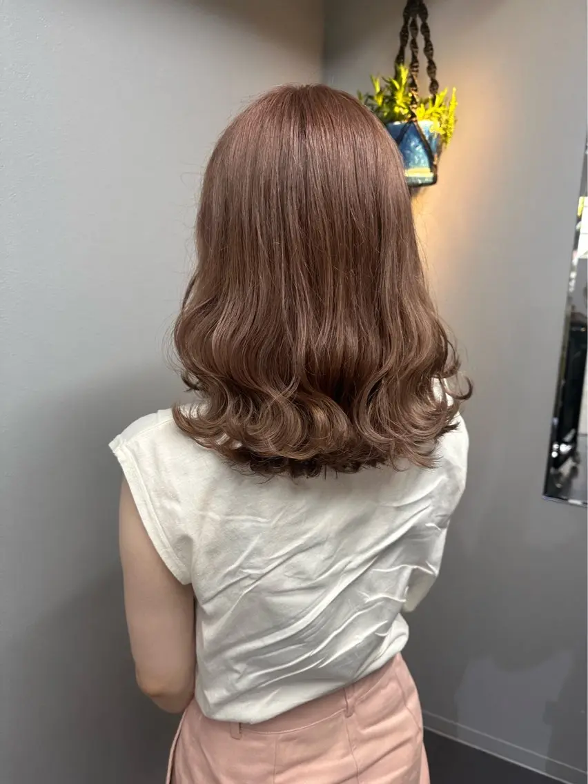ミディアム カラー ヘアアレンジ カット ヘアカラー トリートメント ヘッドスパ ヘアセット cherir髪質改善 パーソナルカラー診断のヘアスタイル