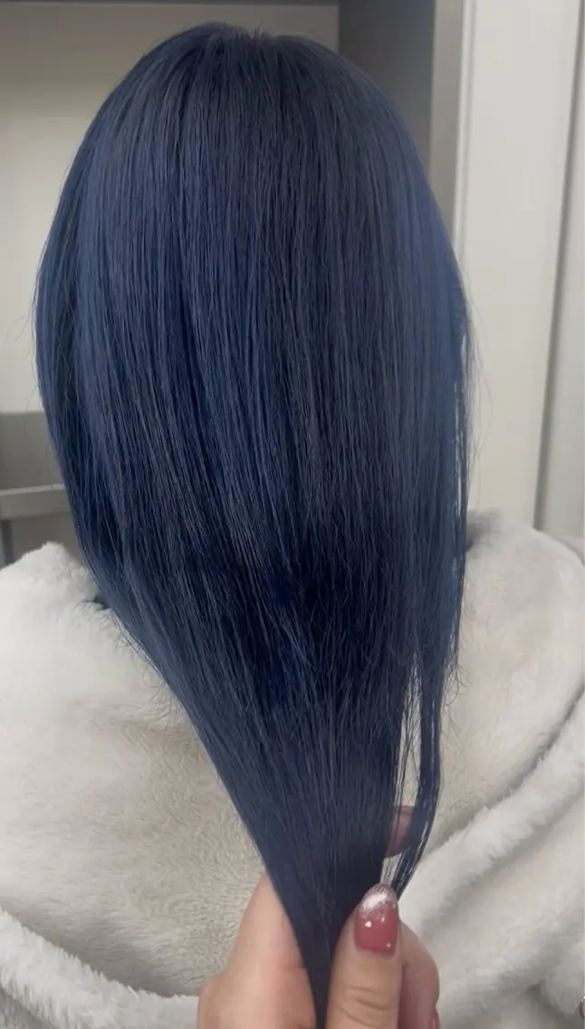 セミロング カラー ヘアアレンジ ブリーチ ブルーカラー ネイビーカラー ヘアカラー 🎀ブリーチ×艶髪 🎀 ♡さや♡のヘアスタイル