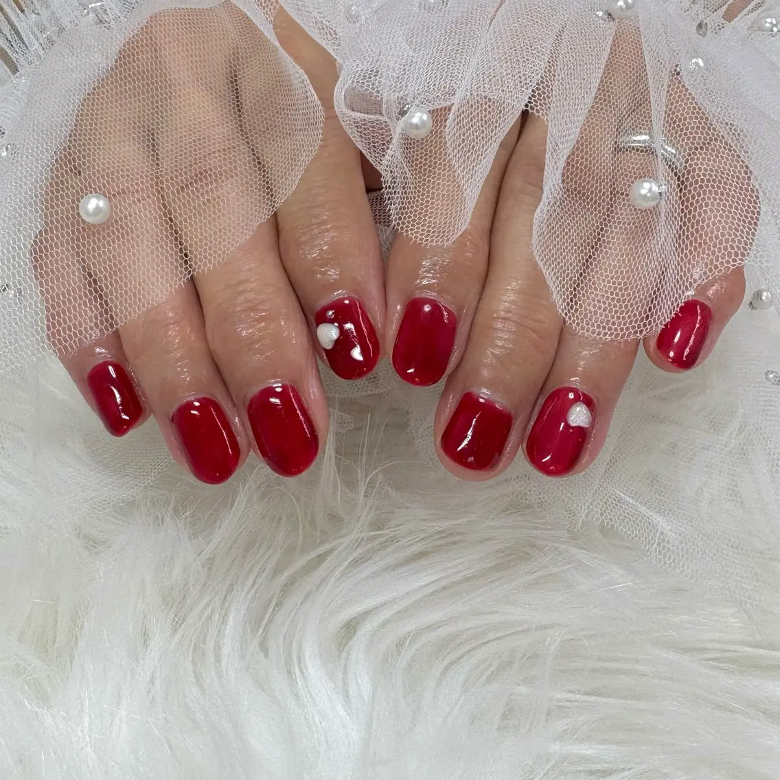 ネイル ハート ワンカラーネイル 赤色 ハンドネイル SHINE nail salonのネイルデザイン