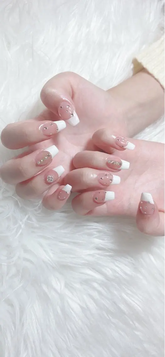 【スカルプ】アクリル長さだし、ベース色付フレンチ☆ご新規ジェルオフ無料の写真