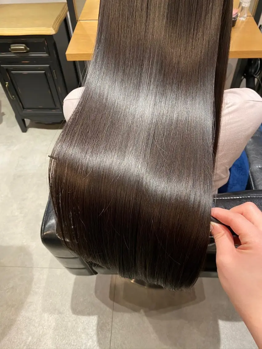 ロング カラー 荒井 りくのヘアスタイル