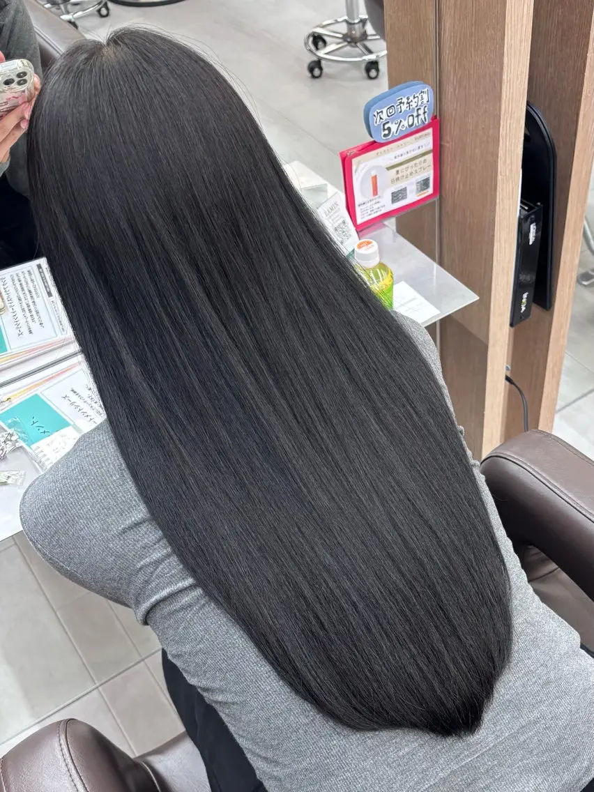ロング カラー トリートメント カット ヘアカラー トリートメント 三澤 乙葉のヘアスタイル