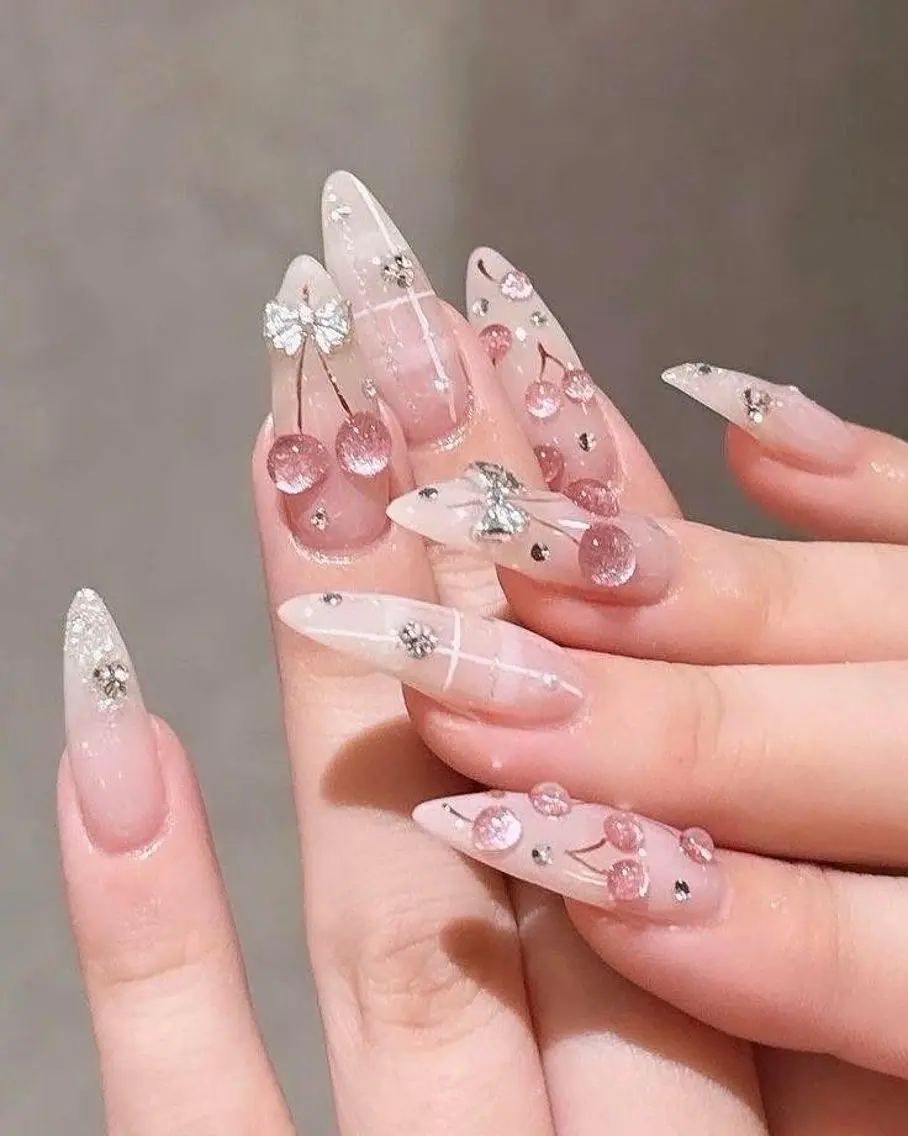 ネイル ハンドネイル T. Leeのネイルデザイン