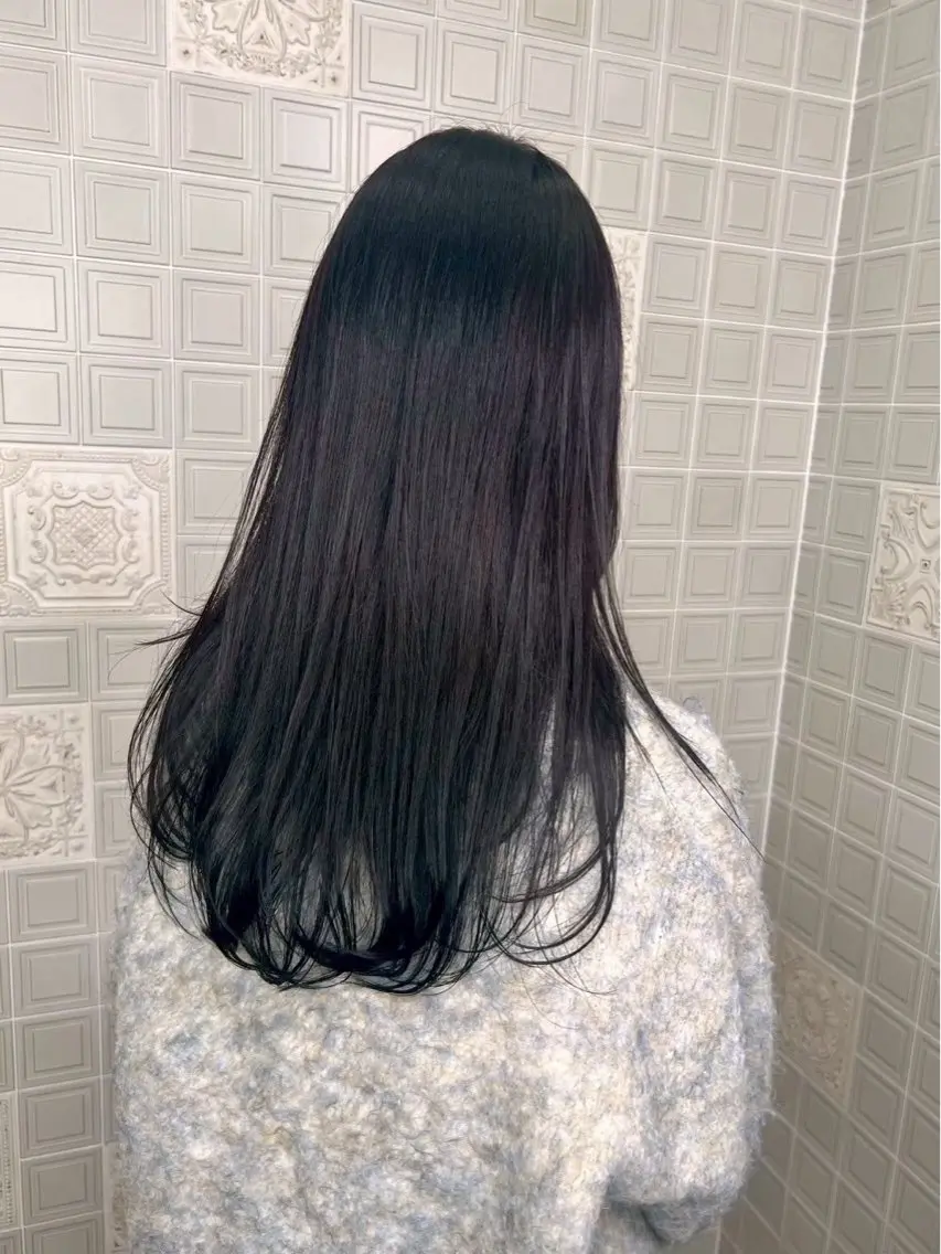 ロング INOUE SAKIのヘアスタイル