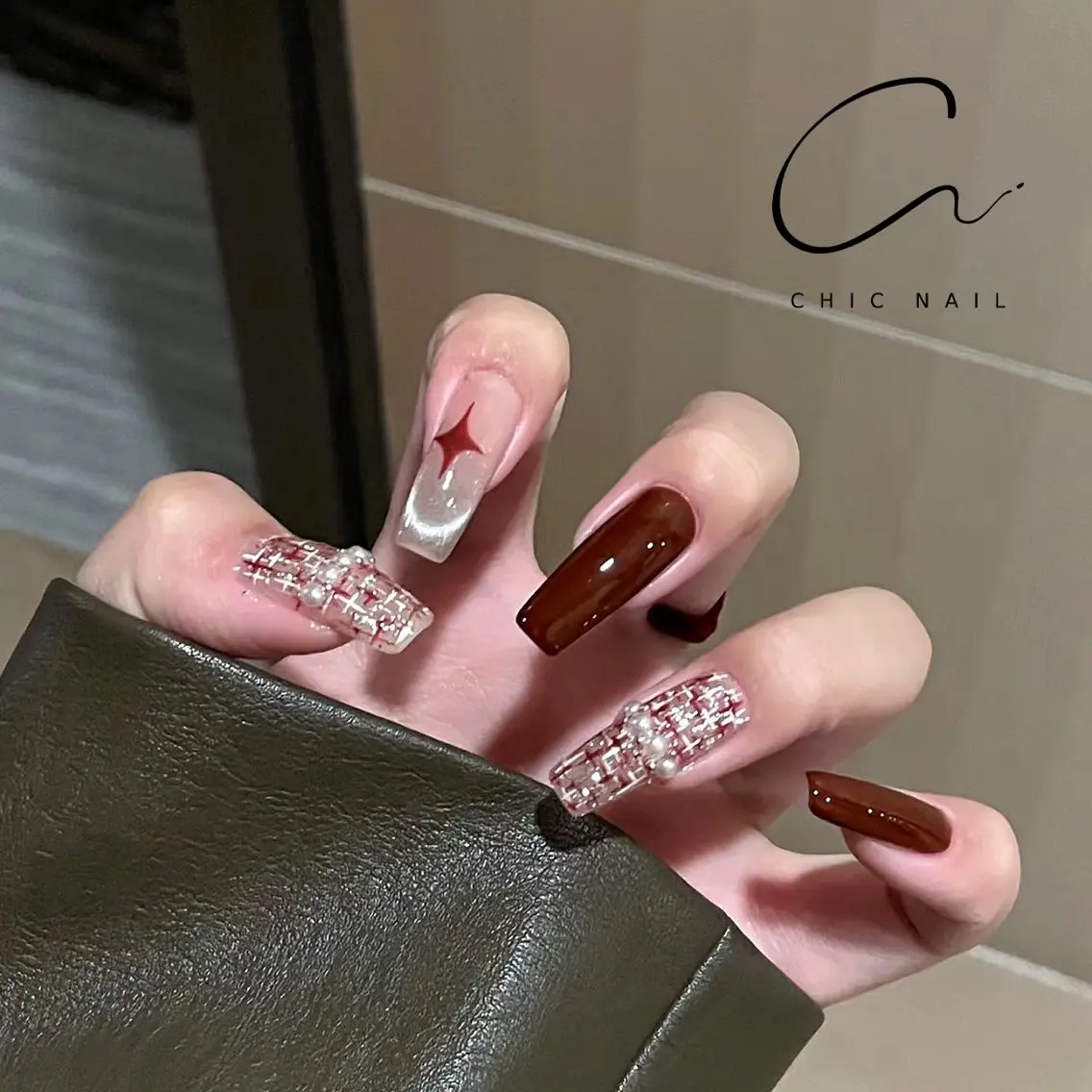 ネイル CHIC NailSalonのネイルデザイン