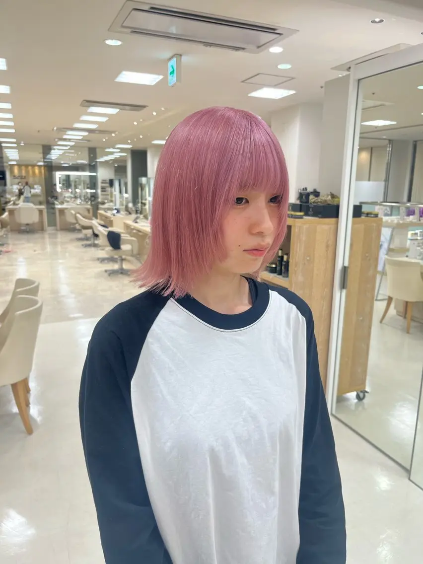ショート カラー カット ヘアカラー トリートメント 暖色/ブリーチカラー 🎀 M i k uのヘアスタイル