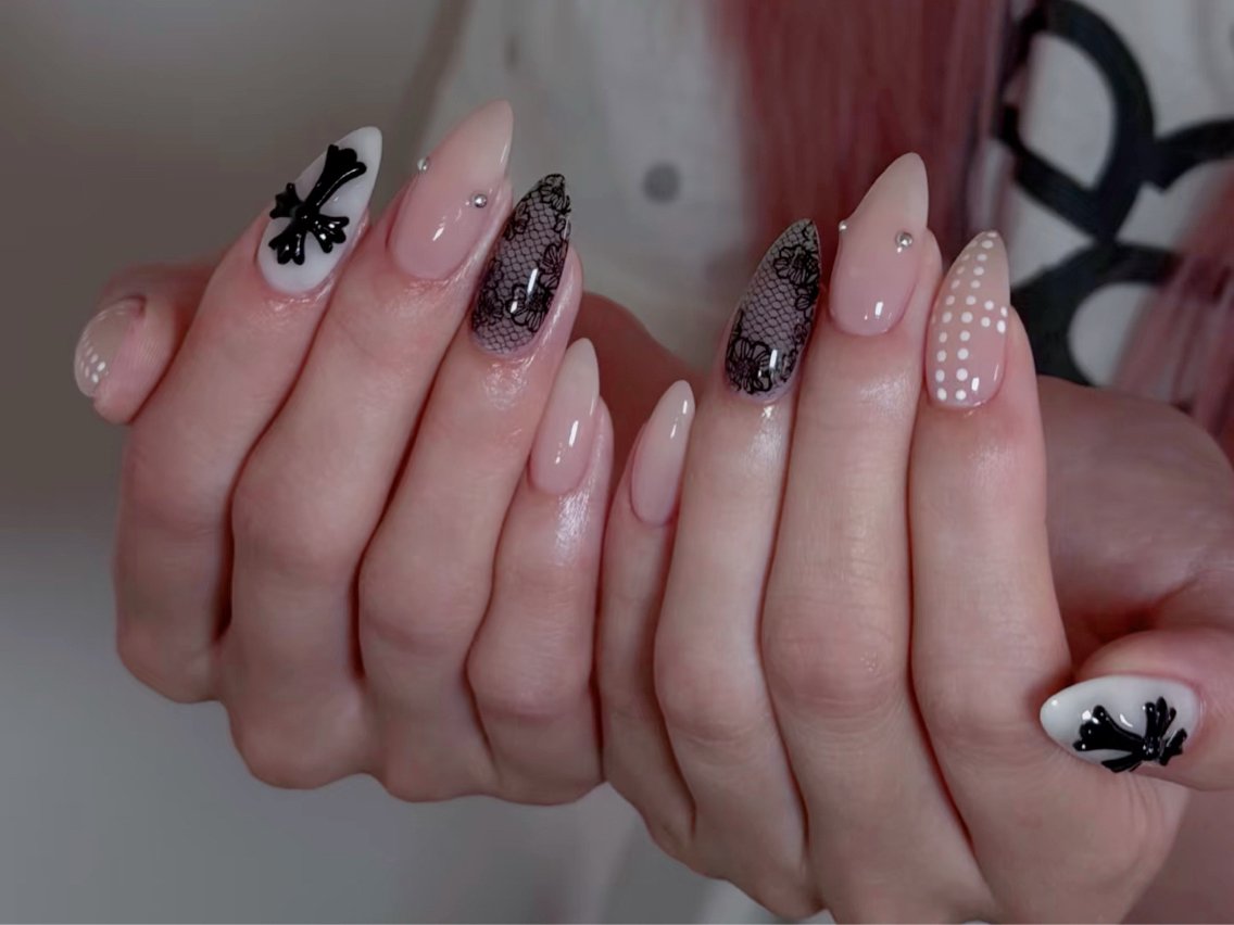 ネイル lucky nail 歌舞伎町のネイルデザイン