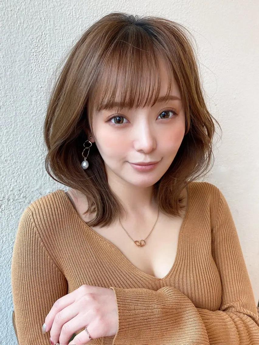 ミディアム カラー ベージュカラー ブラウンカラー グレージュ 韓国風ヘア レイヤーカット カット ヘアカラー トリートメント 山﨑 翼のヘアスタイル
