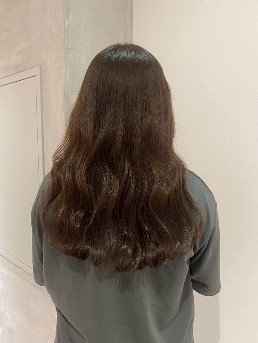 セミロング カラー ヘアアレンジ オリーブカラー ヘアカラー 金澤 翔太のヘアスタイル