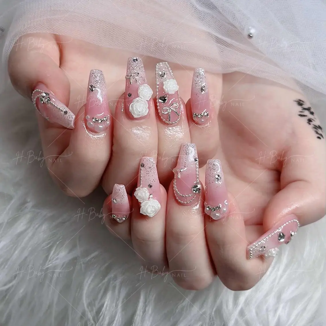 ネイル フレンチネイル ジェルネイル ハロウィン 韓国ネイル マグネットネイル ハンドネイル Hbaby nailのネイルデザイン