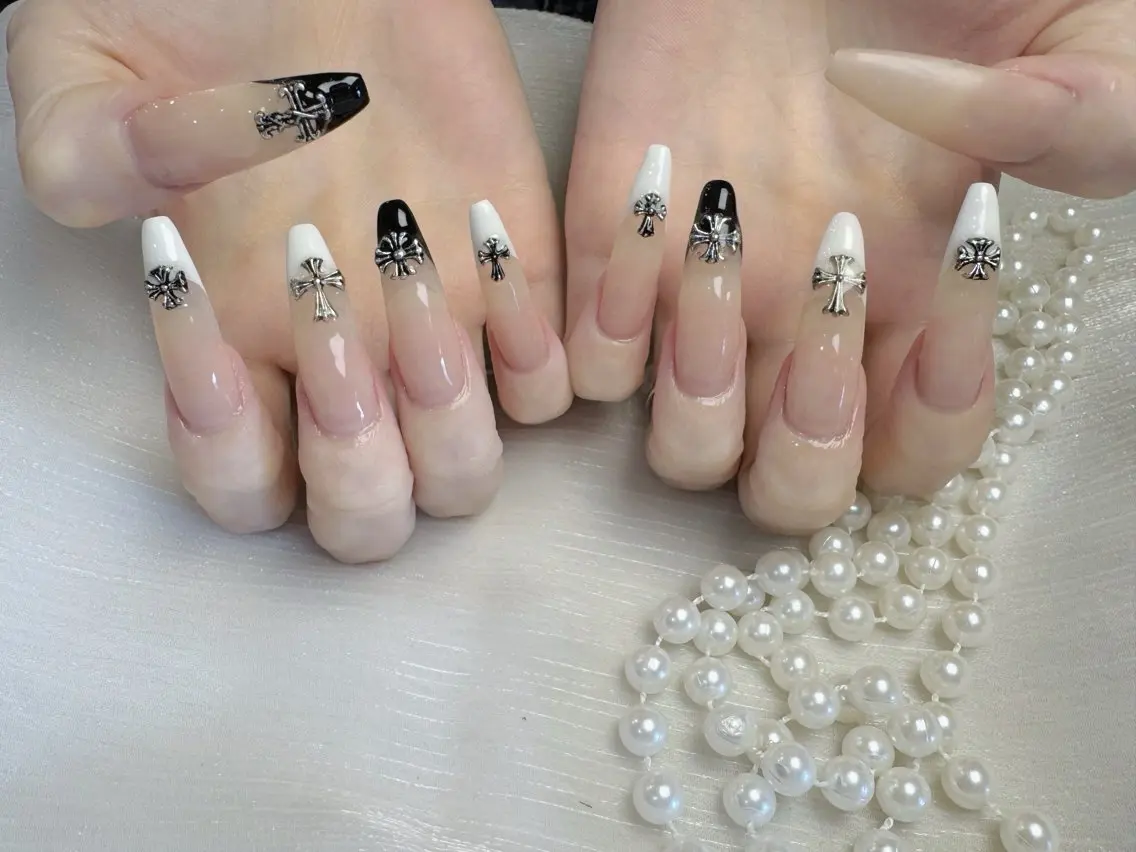 ネイル アートネイル フットネイル ジェルネイル ハート マグネットネイル Babarla Nailのネイルデザイン