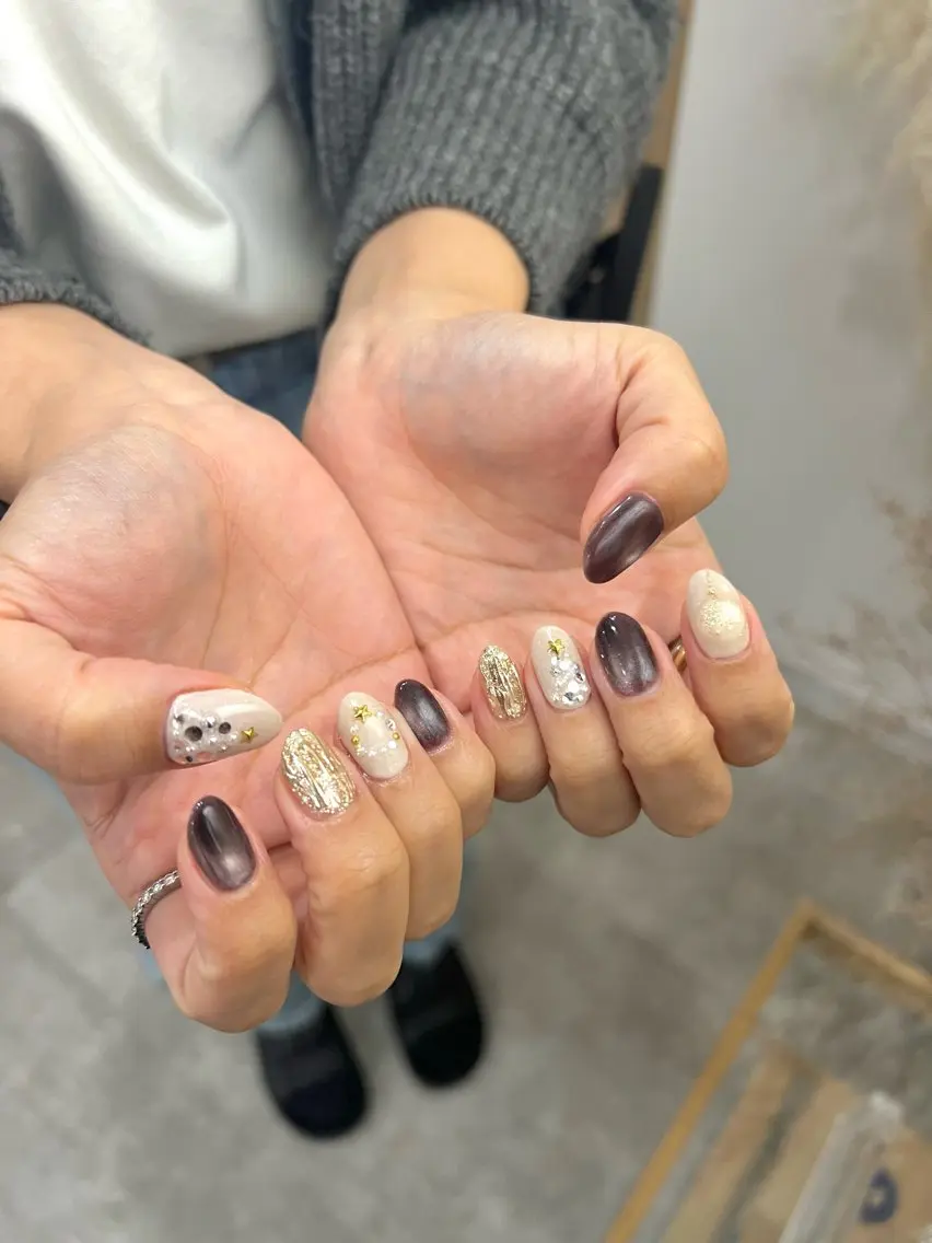 ネイル 持ち込み 冬ネイル クリスマス NAGISA🧁🎀 持ち込み⌇パラジェルのネイルデザイン