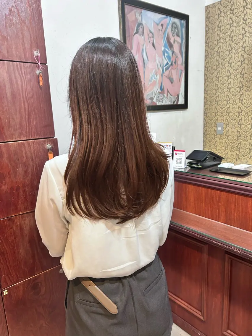 ロング 津田 花望のヘアスタイル