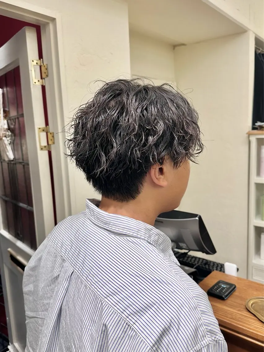 ミディアム パーマ メンズ カット パーマ ＼脱・うねり& 広がり／gite菊のヘアスタイル
