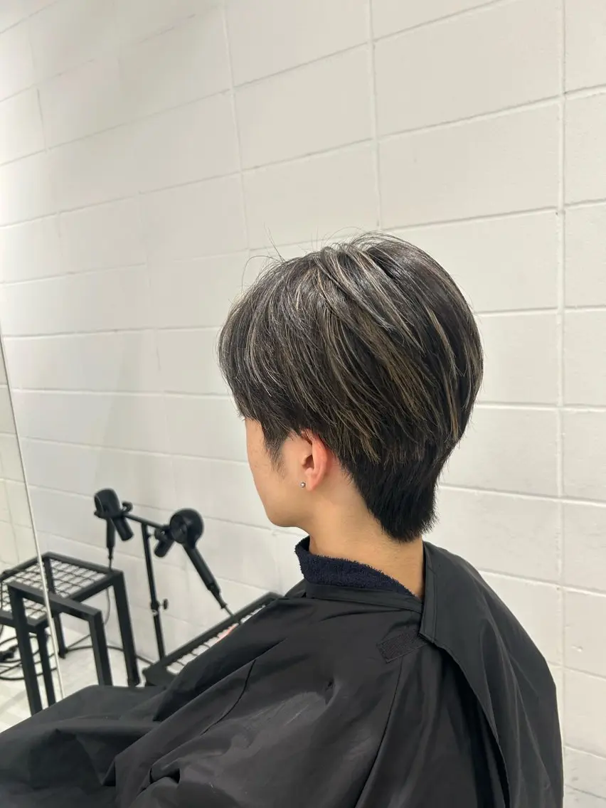 カラー ハイライトカラー ヘアカラー カットモデル募集中/ 原宿/MOENOのヘアスタイル