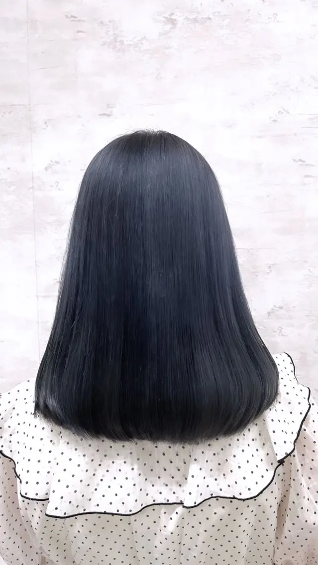ミディアム カット ヘアカラー 佐藤 雅のヘアスタイル