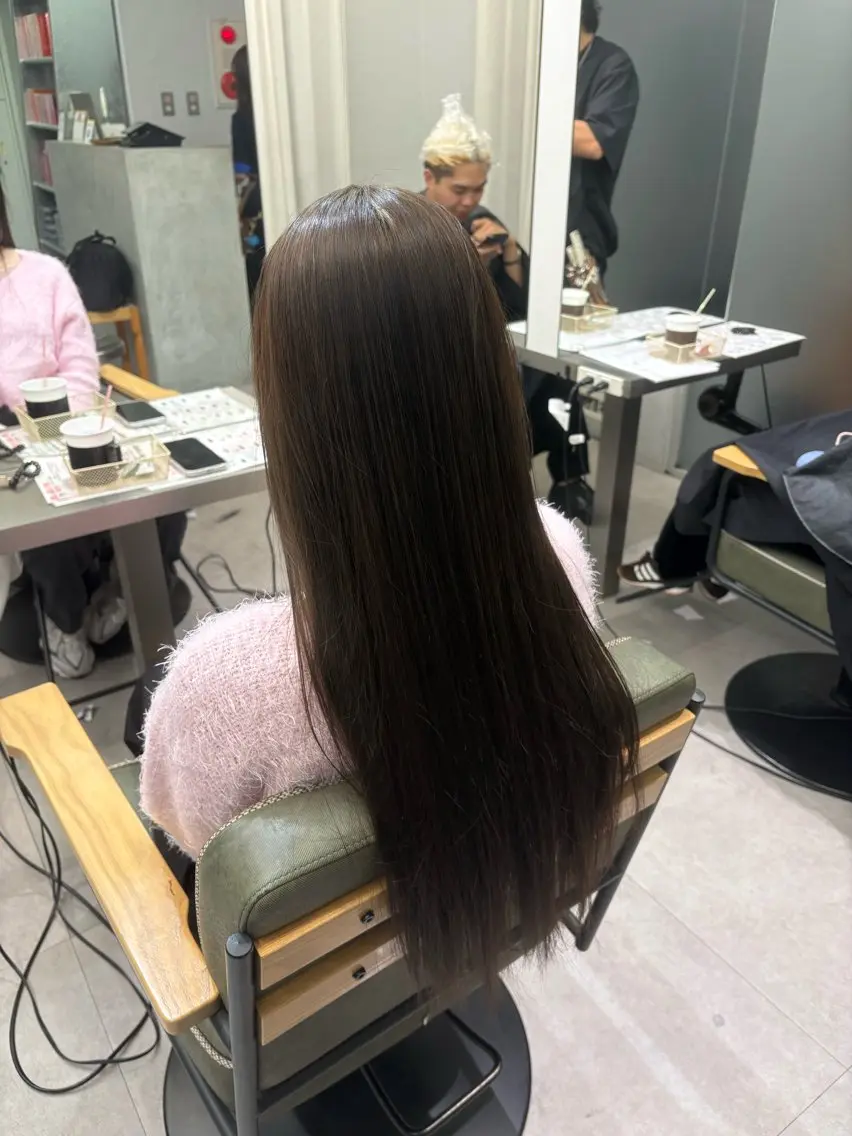 ロング カラー ベージュカラー ブリーチ ブリーチなしカラー 学生 トリートメント 仙台/ベージュ／ 艶カラー／三宅空翔のヘアスタイル
