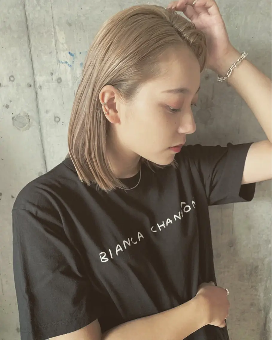 セミロング カラー ヘアアレンジ ブリーチ ケアブリーチ ダブルカラー 髪質改善 カット ヘアカラー トリートメント ヘアセット 🕊️絹髪縮毛矯正✨ トップスタイリスト✨のヘアスタイル