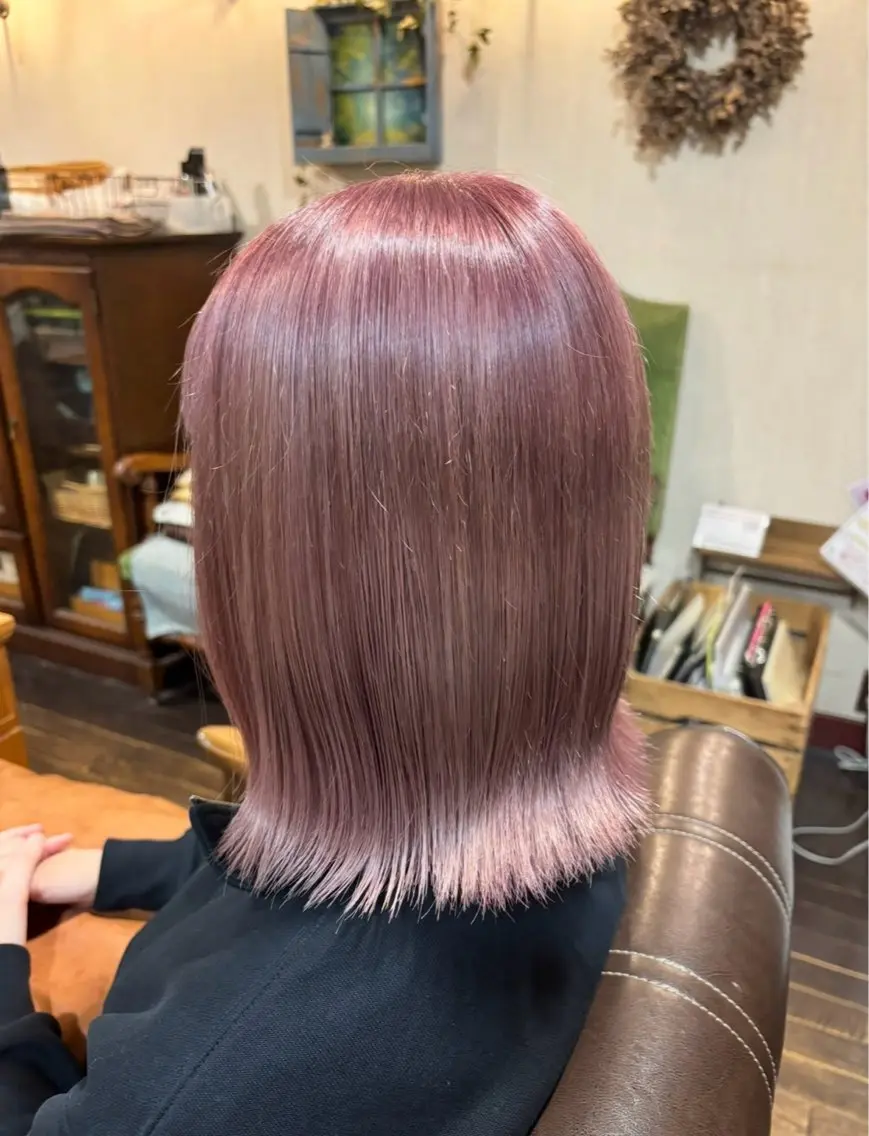 カラー ブリーチ ダブルカラー ピンクカラー ヘアカラー アカリ😸🫶 カラーリスト🧡のヘアスタイル