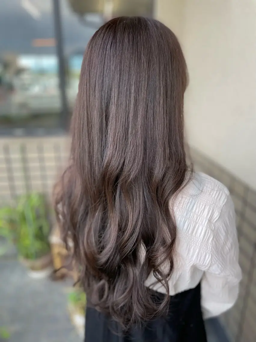 ロング カラー アッシュ カット ヘアカラー トリートメント 沢田 瞳のヘアスタイル